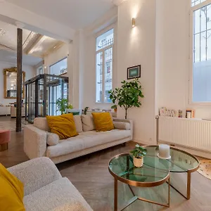 https://royal-hotel-grenoble-centre.hotels-rhonealpes.com